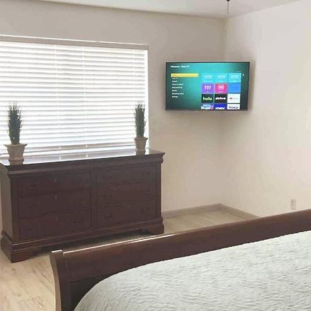 Spacious Getaway! Pool, Spa, Sleeps 9 哈瓦苏湖城 外观 照片